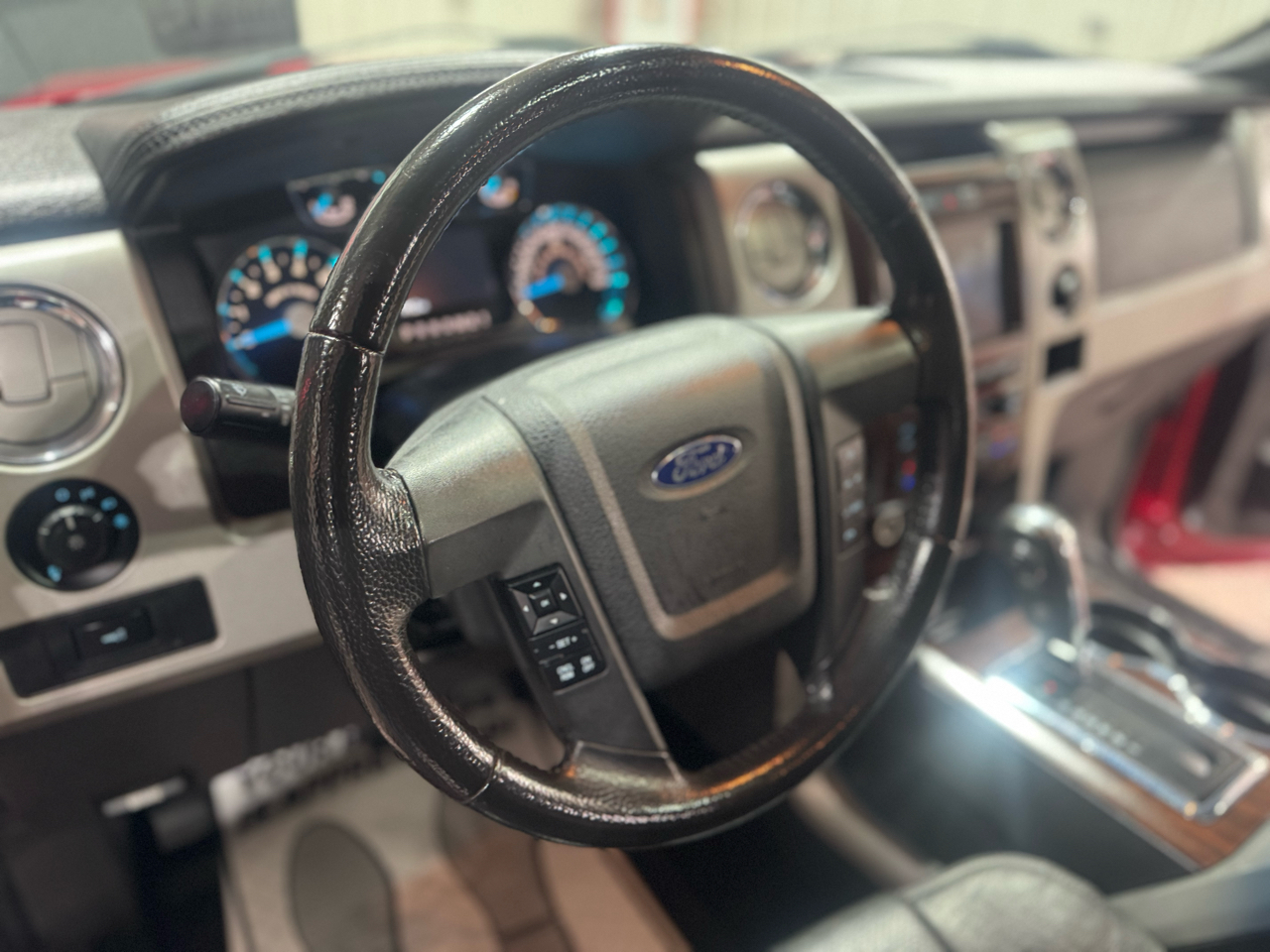 Ford F-150 4WD SuperCrew 145" Platinum 2012