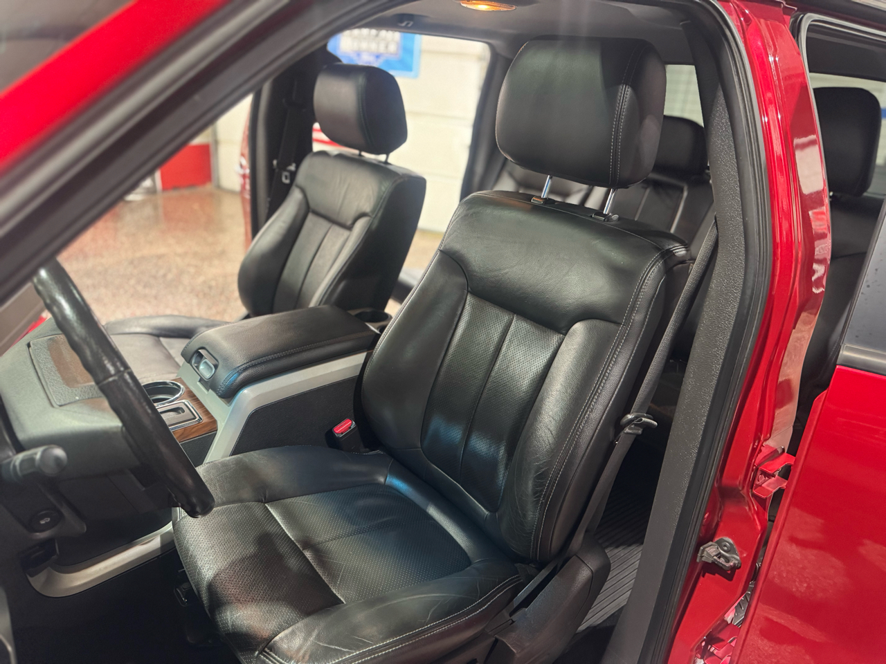 Ford F-150 4WD SuperCrew 145" Platinum 2012