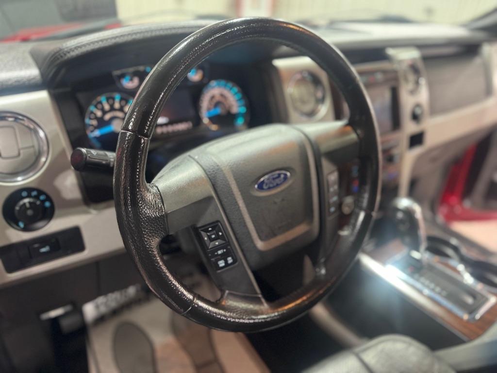 Ford F-150 4WD SuperCrew 145" Platinum 2012