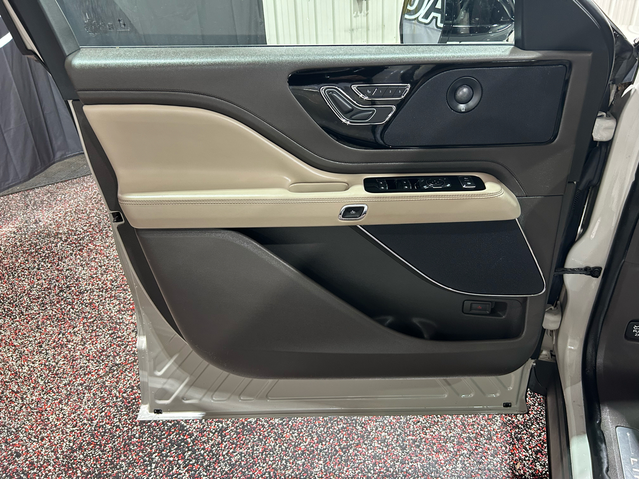 Lincoln Aviator Reserve AWD 2021