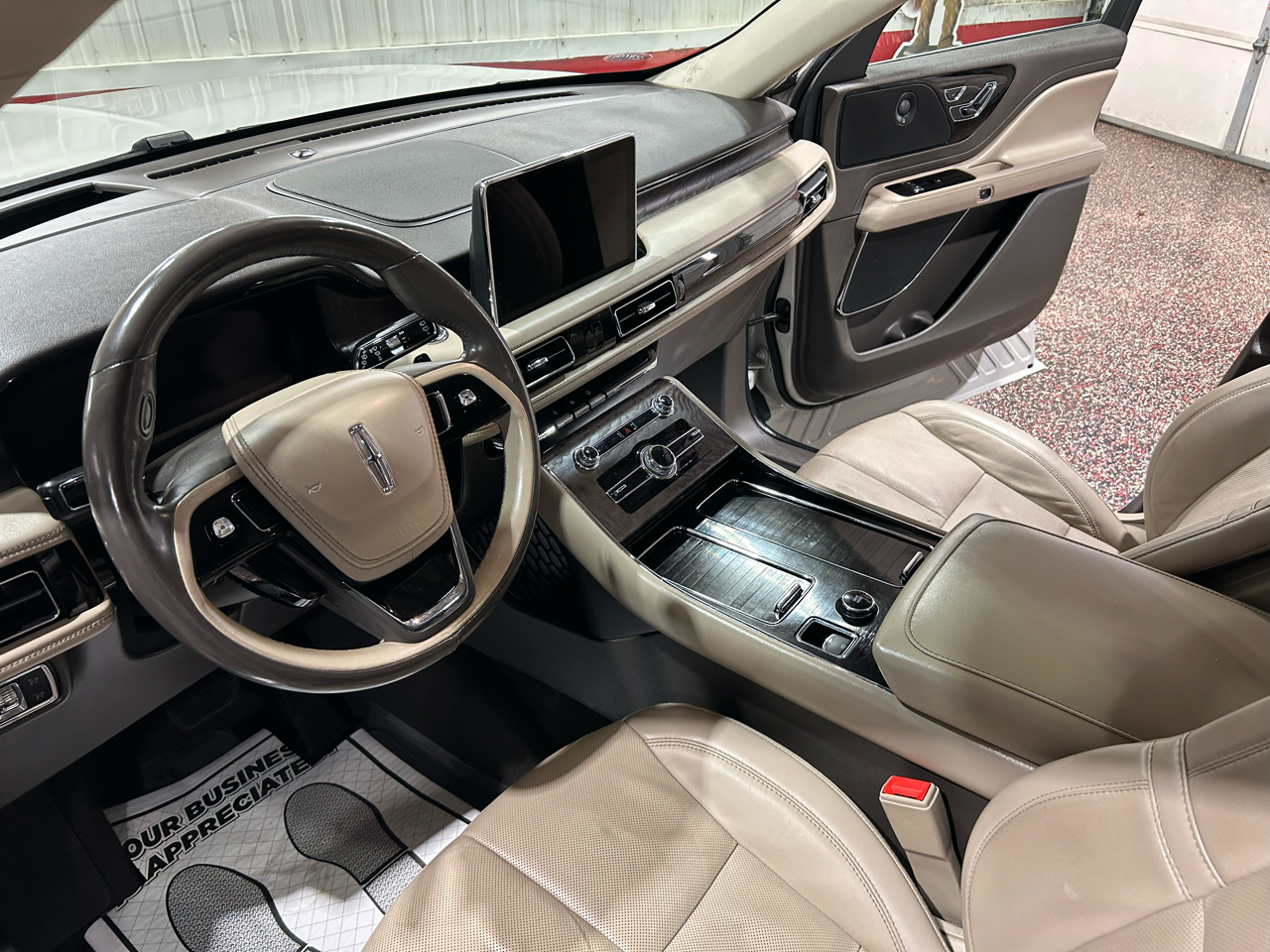 Lincoln Aviator Reserve AWD 2021