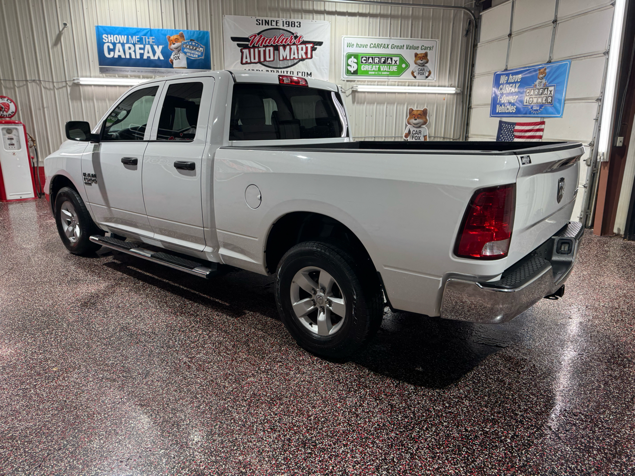 RAM 1500 Classic Tradesman 4x4 Quad Cab 6'4" Box 2019