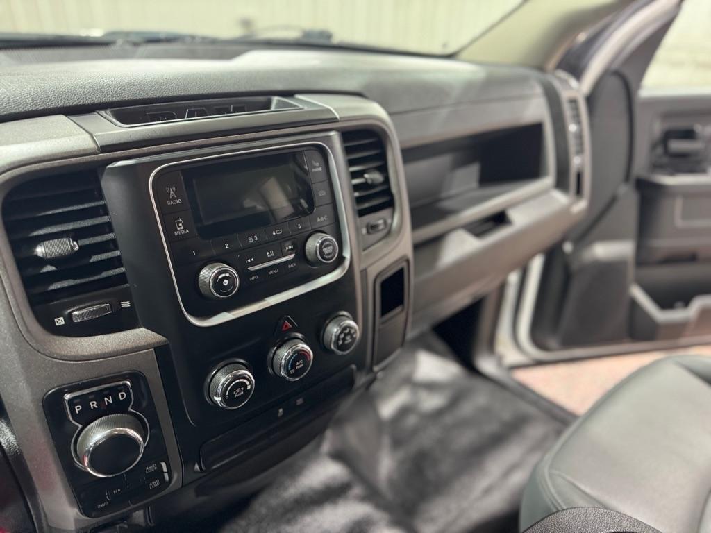 RAM 1500 Classic Tradesman 4x4 Quad Cab 6'4" Box 2019