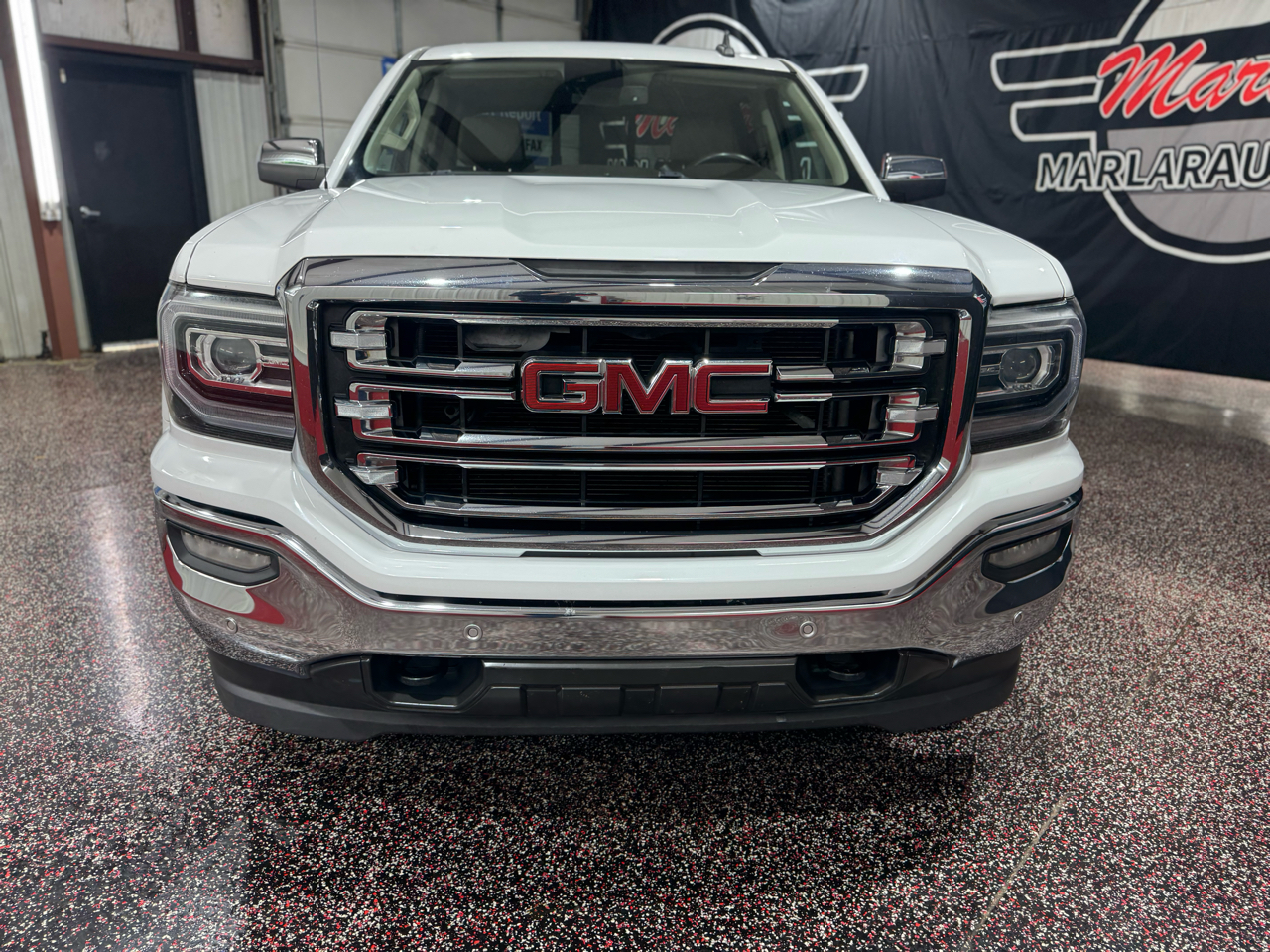 GMC Sierra 1500 4WD Crew Cab 143.5" SLT 2016