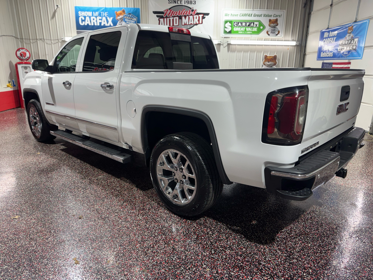 GMC Sierra 1500 4WD Crew Cab 143.5" SLT 2016