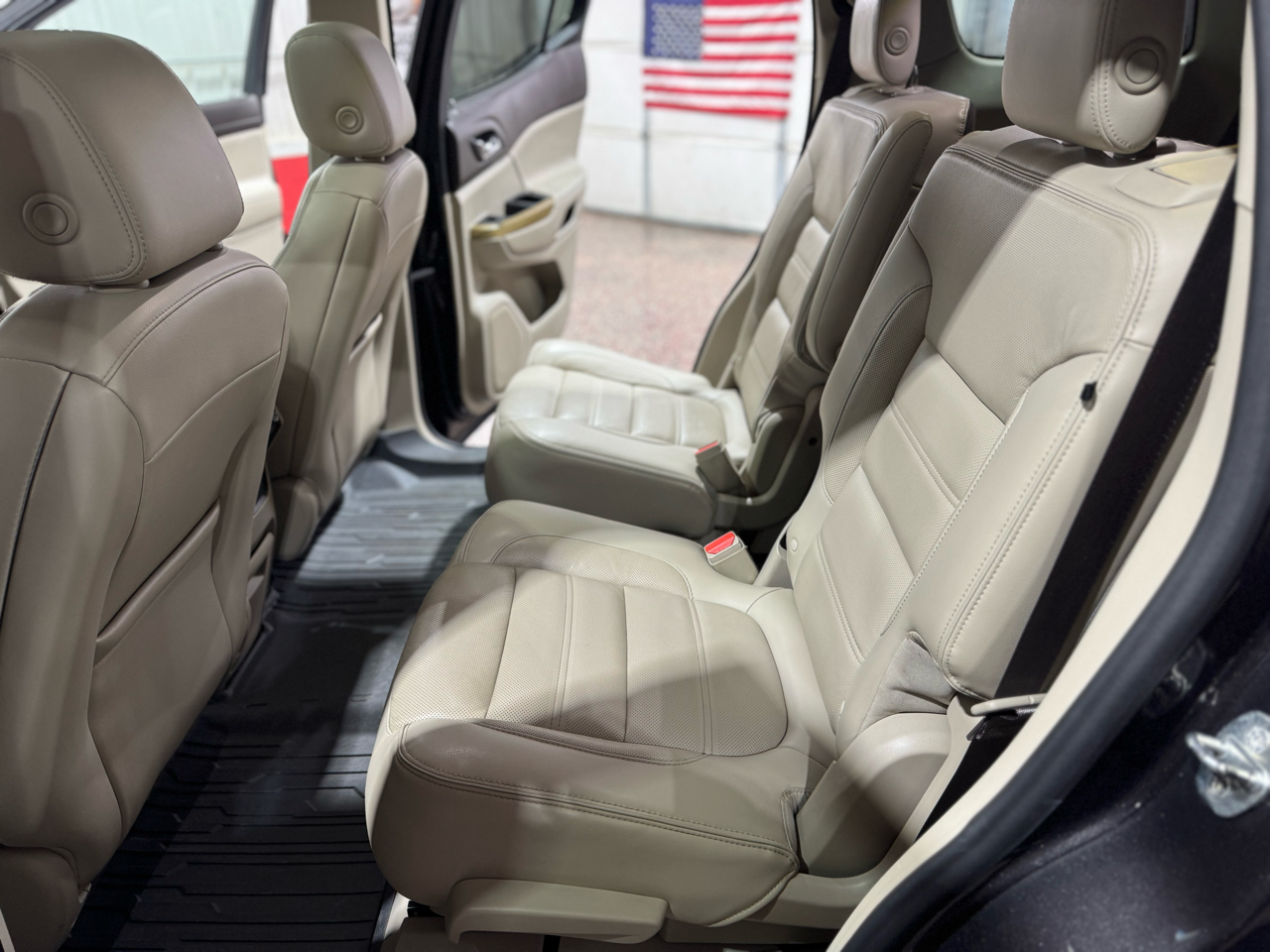 GMC Acadia AWD 4dr Denali 2019