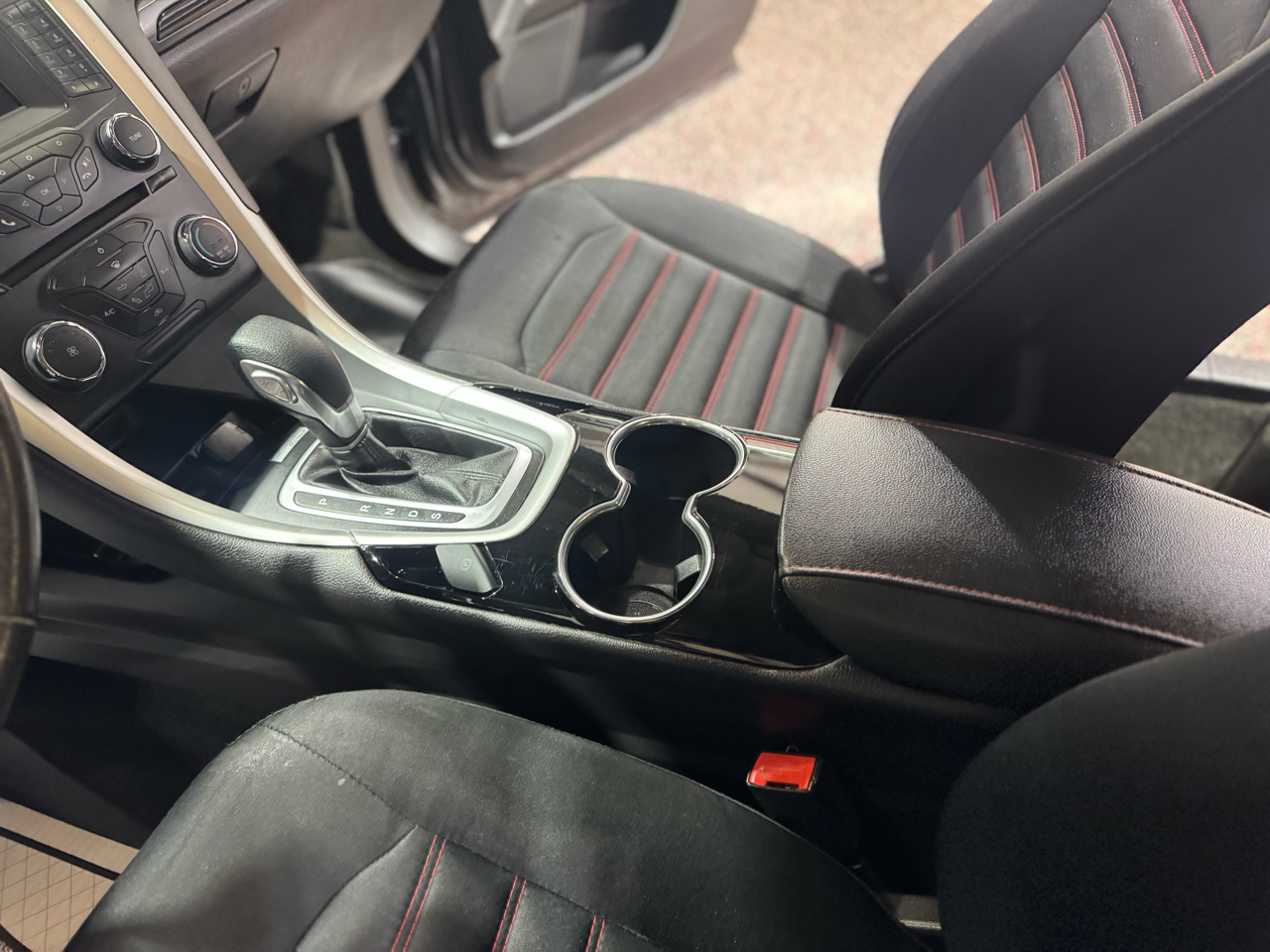 Ford Fusion 4dr Sdn SE FWD 2015