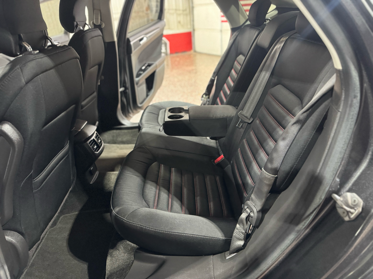 Ford Fusion 4dr Sdn SE FWD 2015