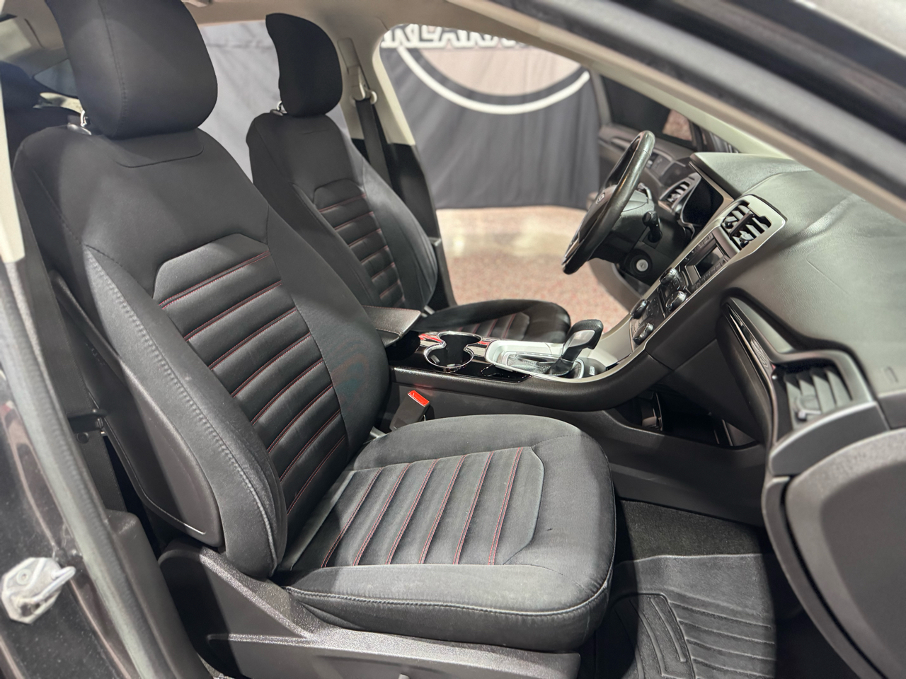 Ford Fusion 4dr Sdn SE FWD 2015