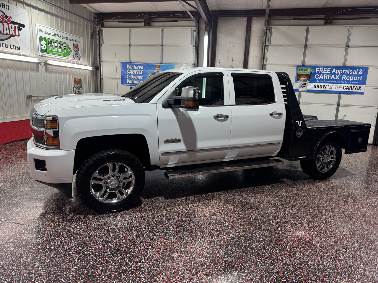 Chevrolet Silverado 2500HD 4WD Crew Cab 153.7" High Country 2017