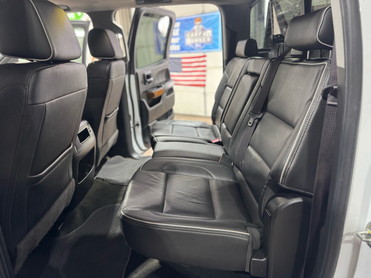 Chevrolet Silverado 2500HD 4WD Crew Cab 153.7" High Country 2017