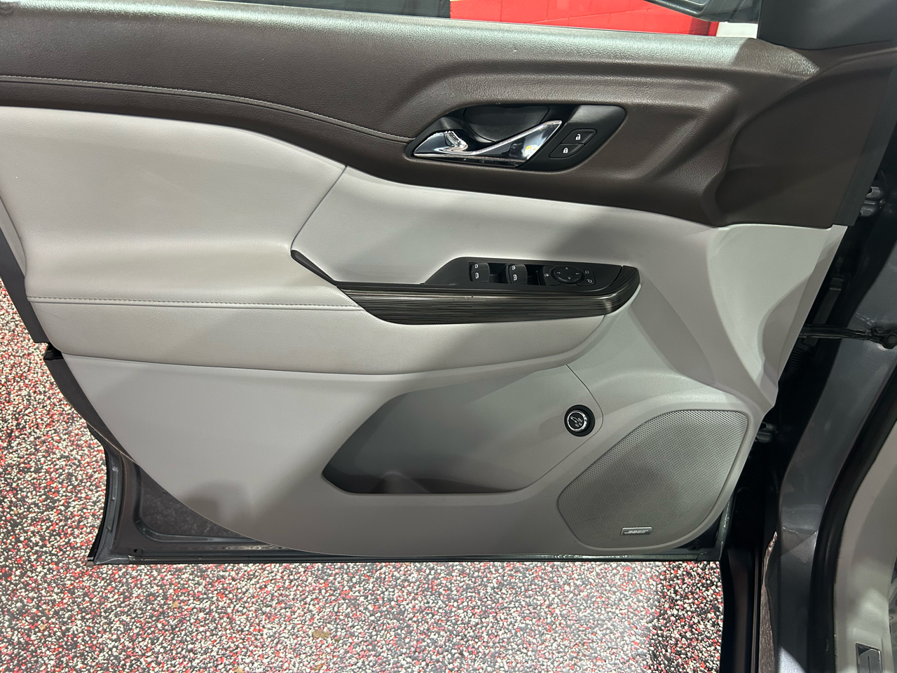 GMC Acadia FWD 4dr SLT 2020