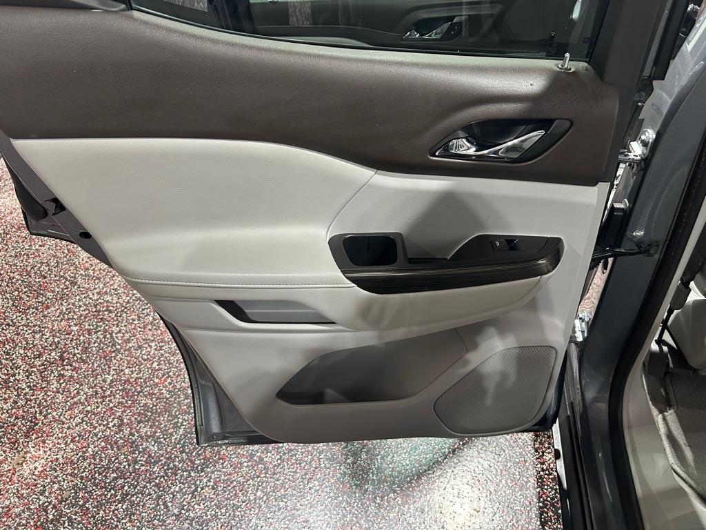 GMC Acadia FWD 4dr SLT 2020