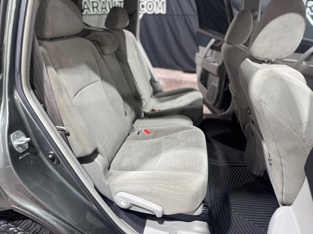 Toyota Highlander FWD 4dr I4 (Natl) 2013