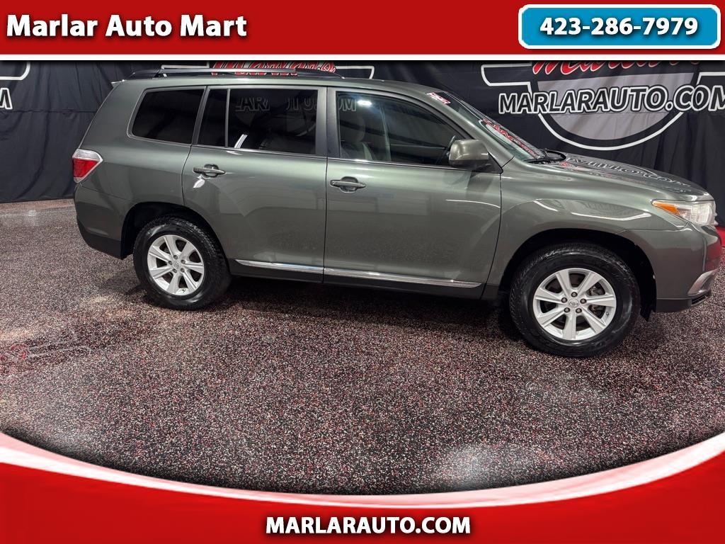 Toyota Highlander FWD 4dr I4 (Natl) 2013