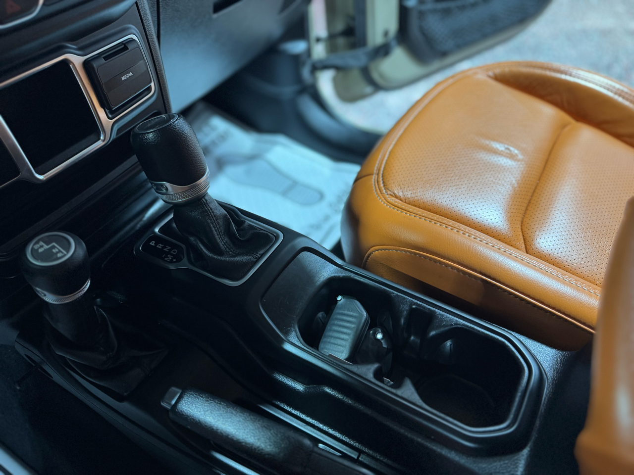 Jeep Gladiator Sport 4x4 2020