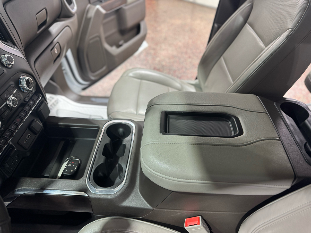 GMC Sierra 1500 4WD Crew Cab 147" SLT 2020