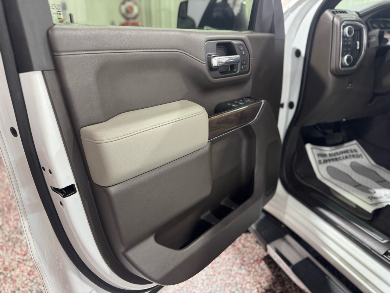 GMC Sierra 1500 4WD Crew Cab 147" SLT 2020