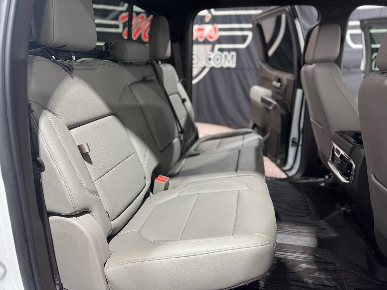 GMC Sierra 1500 4WD Crew Cab 147" SLT 2020