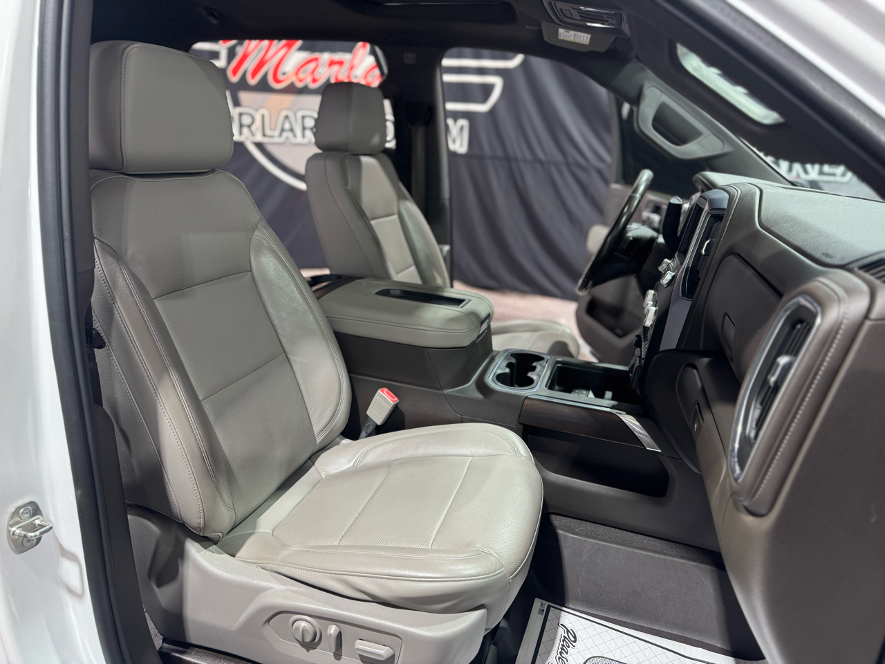 GMC Sierra 1500 4WD Crew Cab 147" SLT 2020