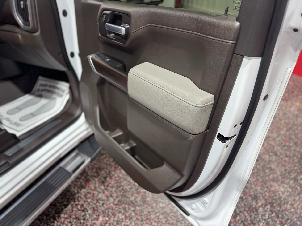 GMC Sierra 1500 4WD Crew Cab 147" SLT 2020