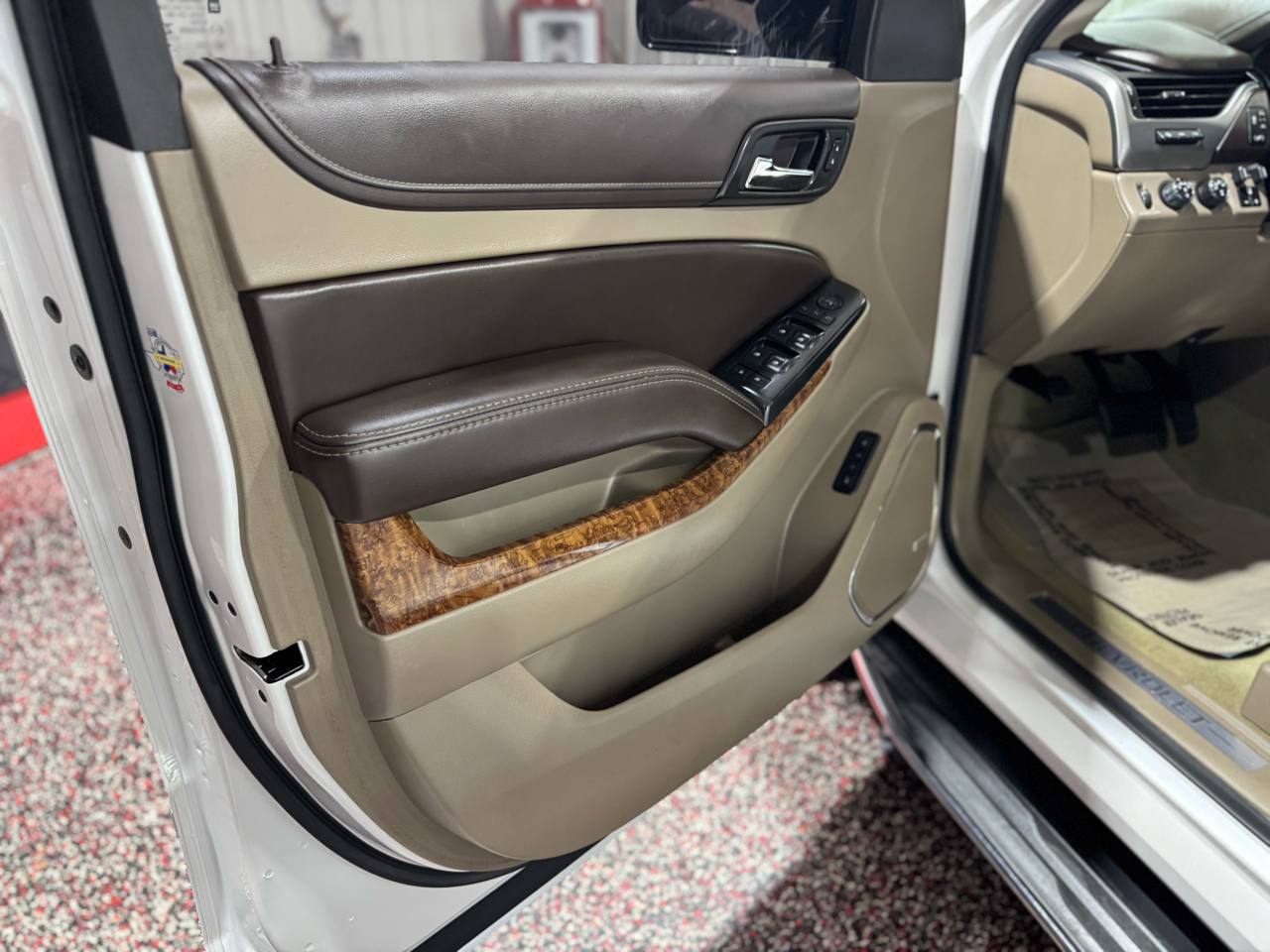 Chevrolet Tahoe 4WD 4dr LTZ 2016