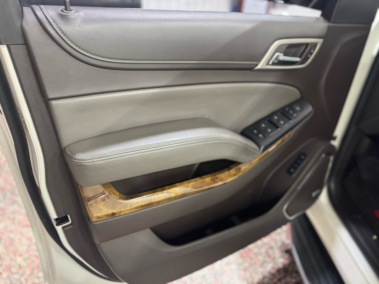 GMC Yukon 4WD 4dr Denali 2015