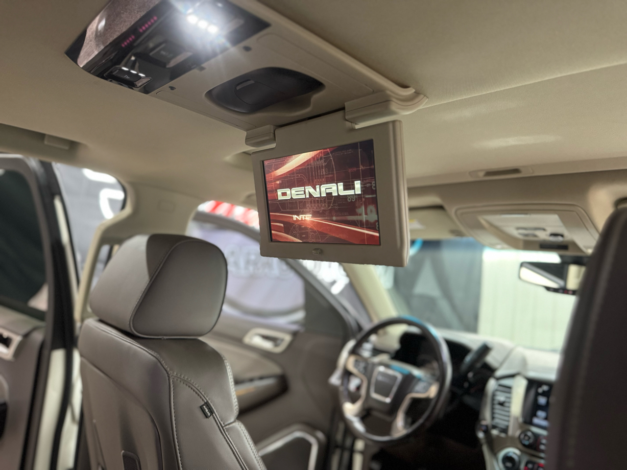 GMC Yukon 4WD 4dr Denali 2015