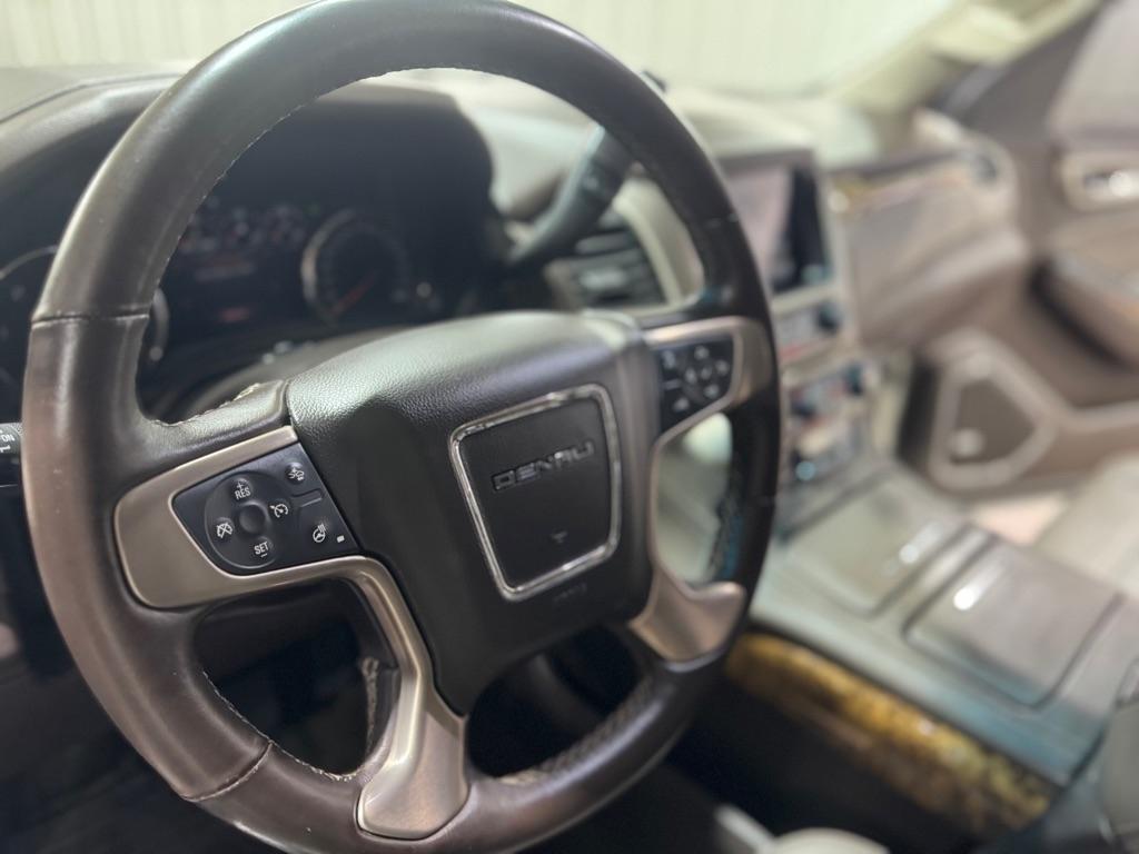 GMC Yukon 4WD 4dr Denali 2015