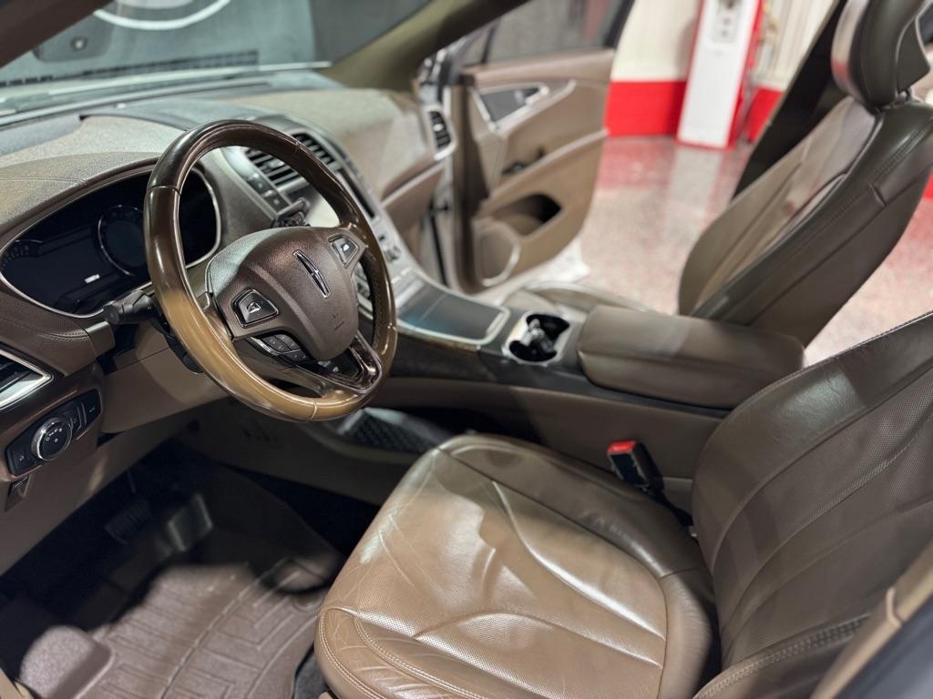 Lincoln MKX AWD 4dr Reserve 2016