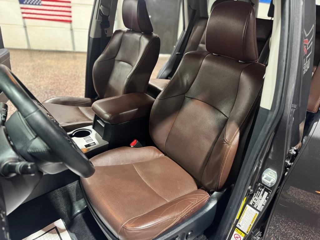 Toyota 4Runner TRD Off Road Premium 4WD (Natl) 2018