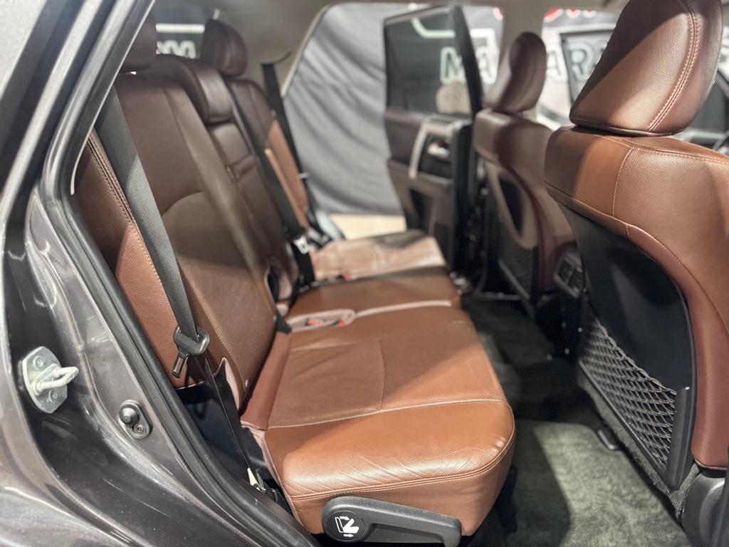 Toyota 4Runner TRD Off Road Premium 4WD (Natl) 2018