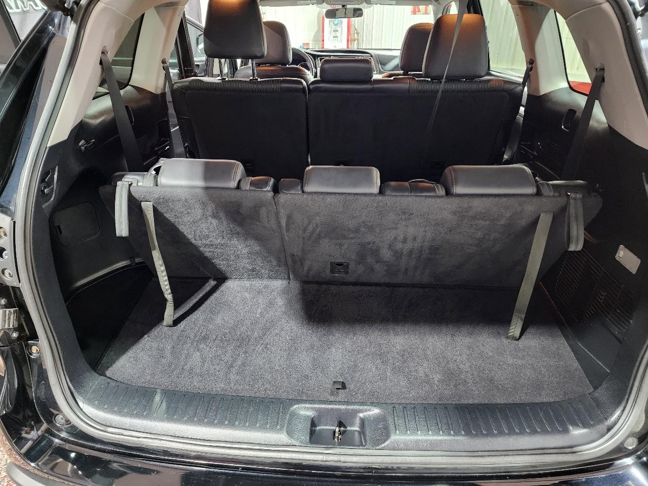 Toyota Highlander AWD 4dr V6 LE (Natl) 2014