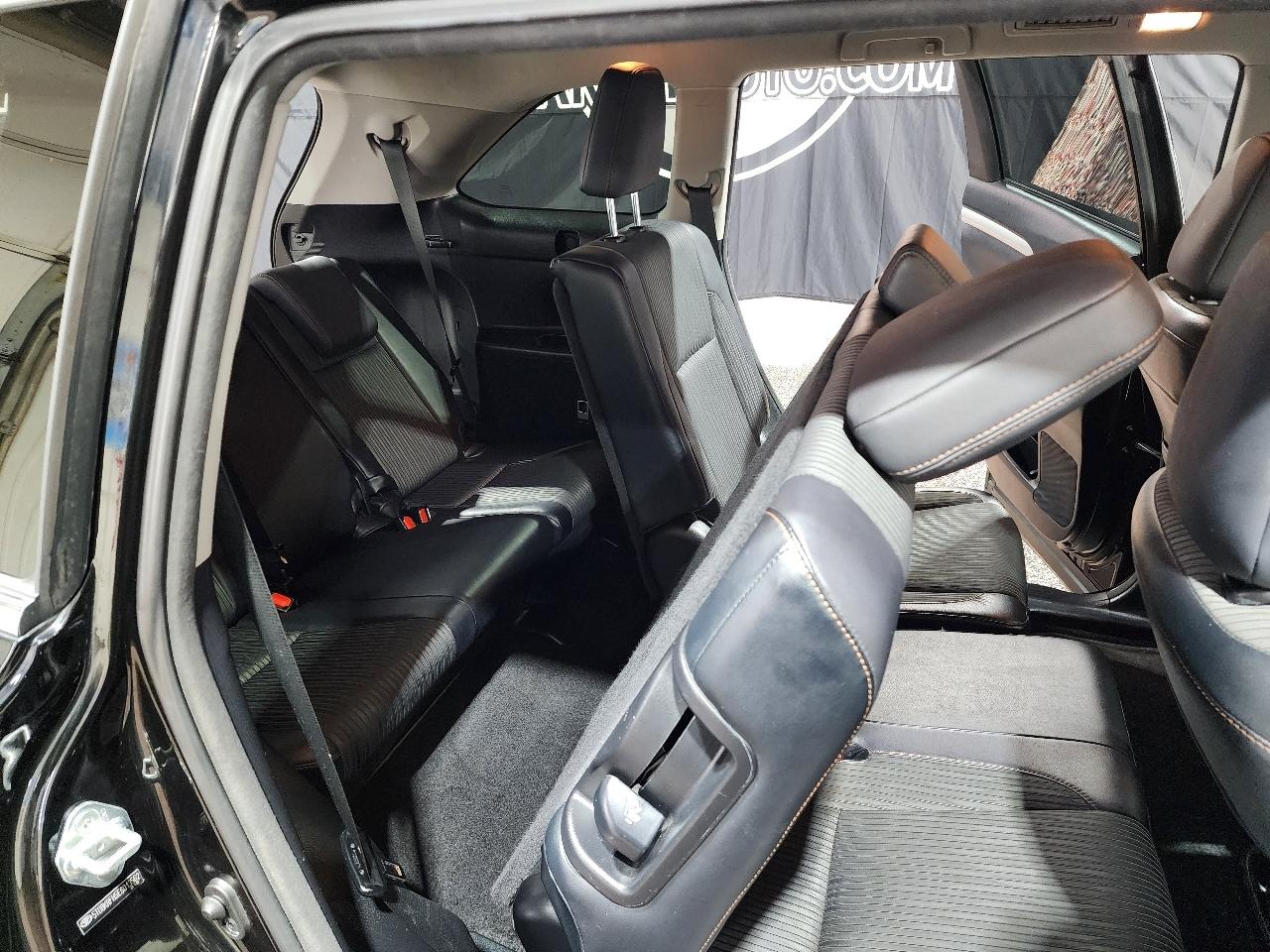 Toyota Highlander AWD 4dr V6 LE (Natl) 2014