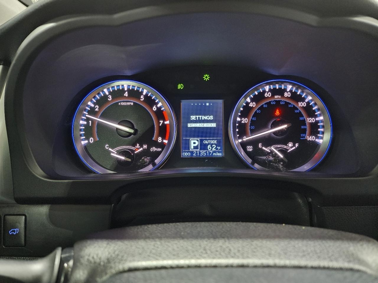 Toyota Highlander AWD 4dr V6 LE (Natl) 2014