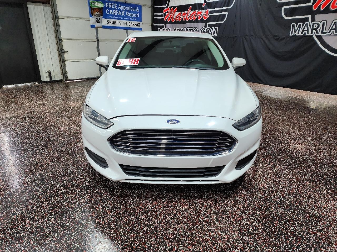 Ford Fusion 4dr Sdn S FWD 2016