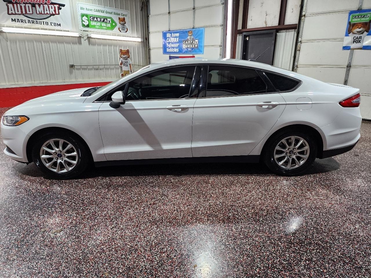 Ford Fusion 4dr Sdn S FWD 2016