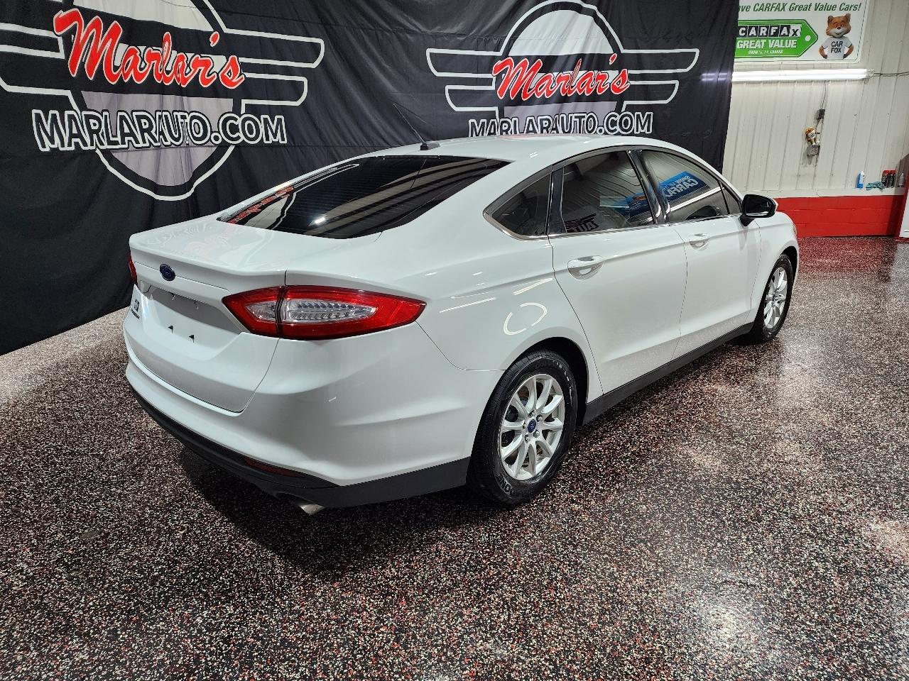 Ford Fusion 4dr Sdn S FWD 2016