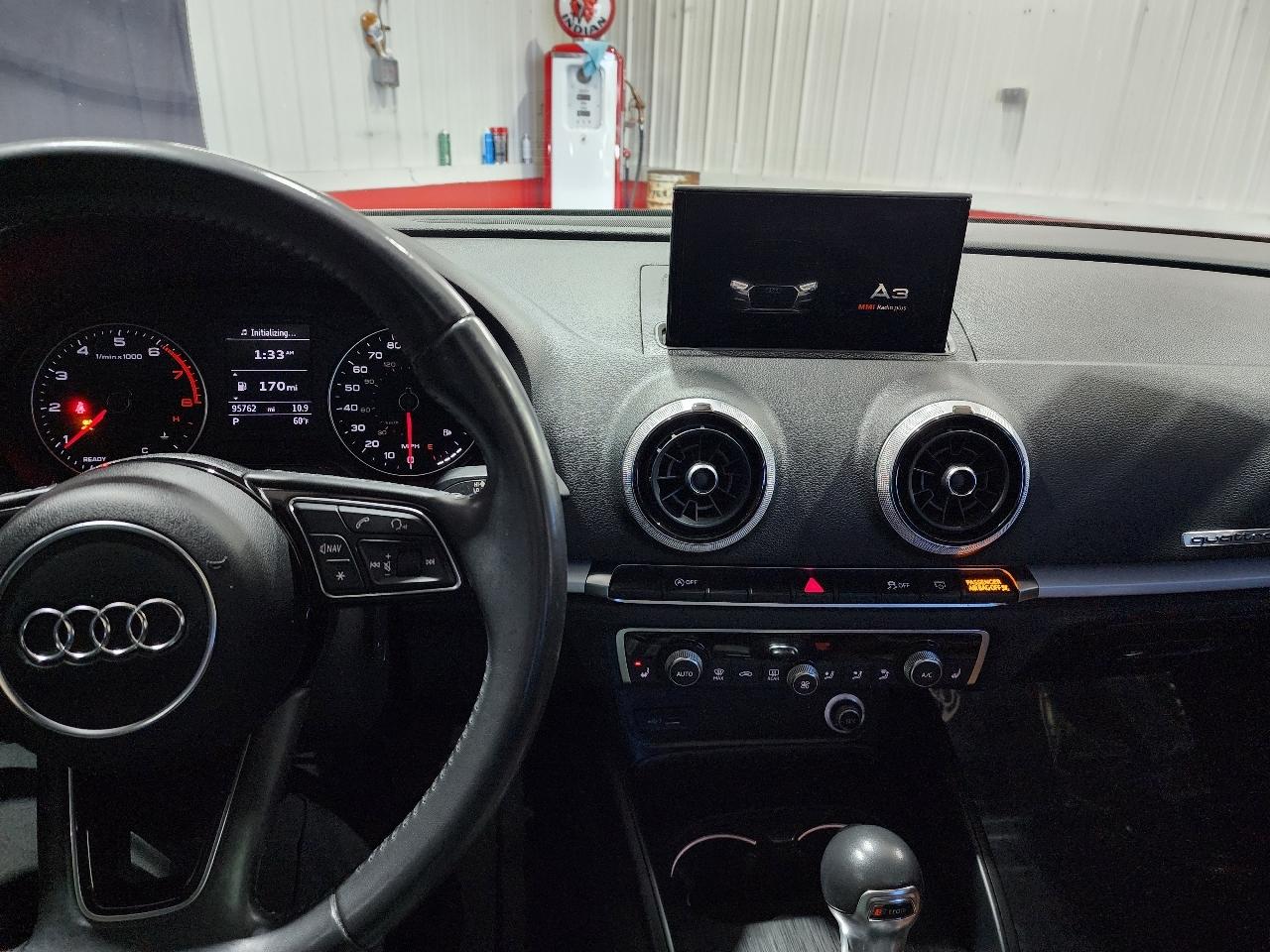 Audi A3 Sedan 2.0 TFSI Tech Premium quattro AWD 2018