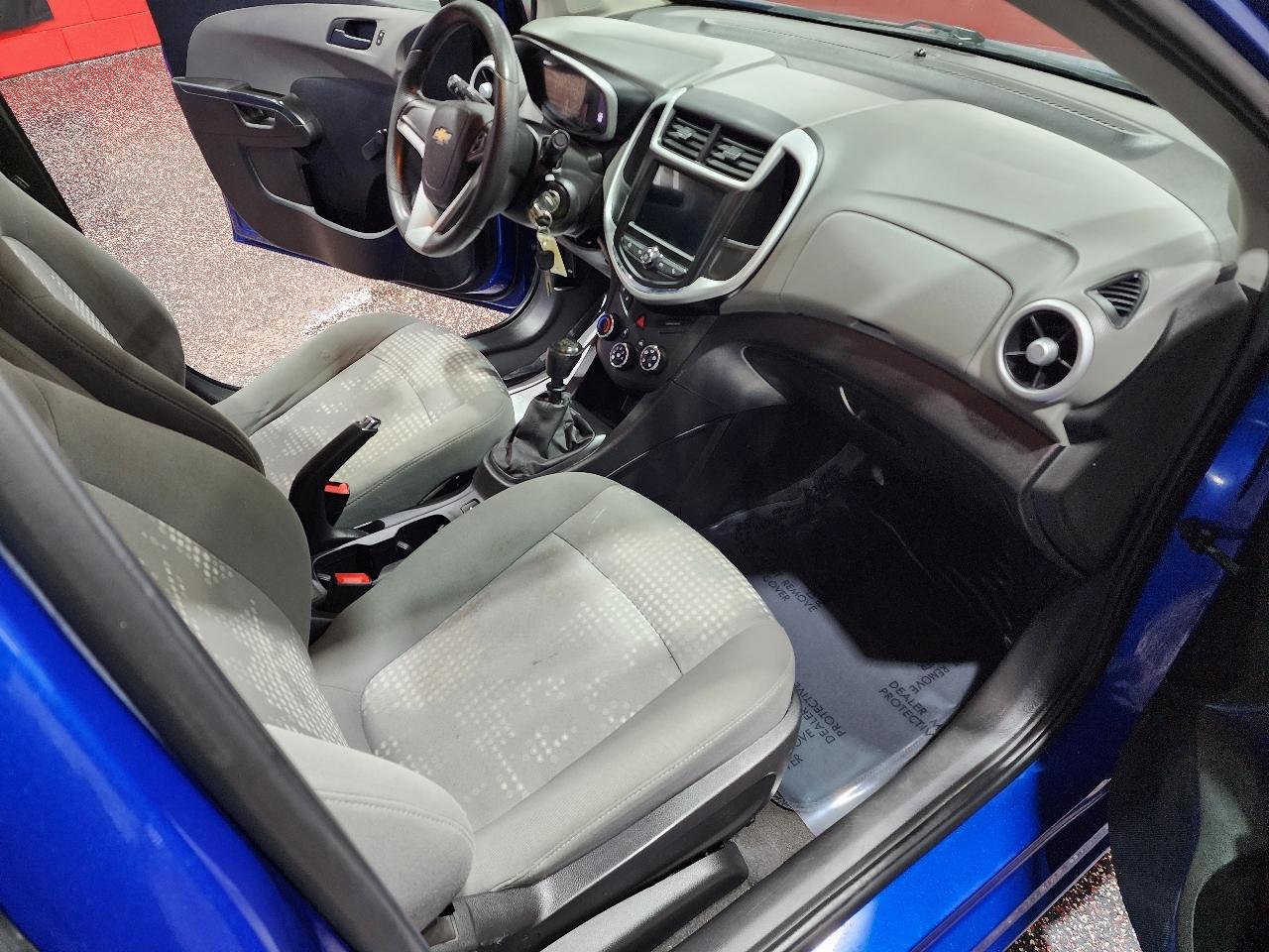 Chevrolet Sonic 4dr Sdn Manual LS 2018