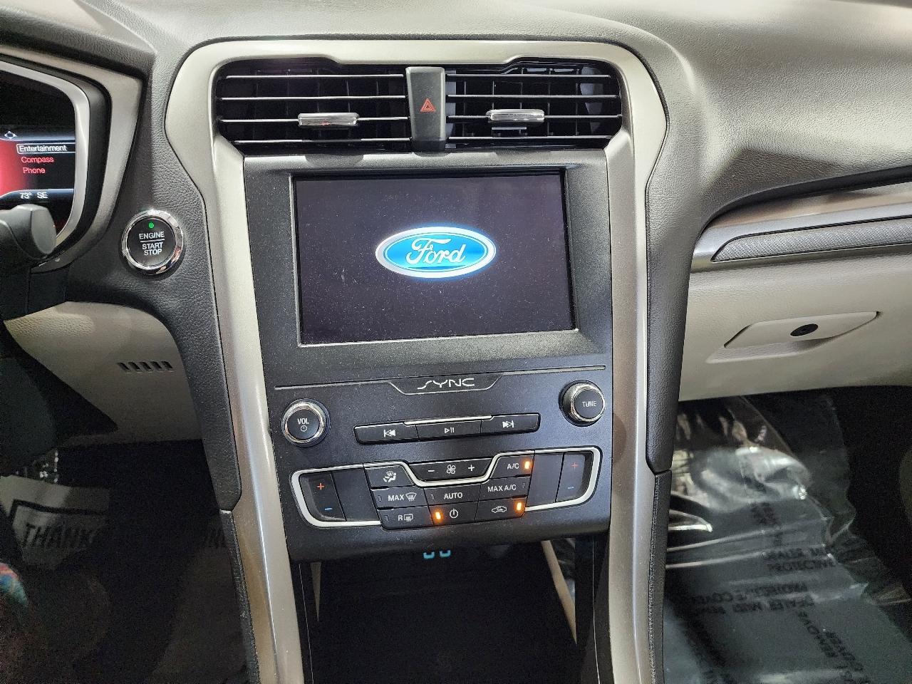 Ford Fusion SE FWD 2019