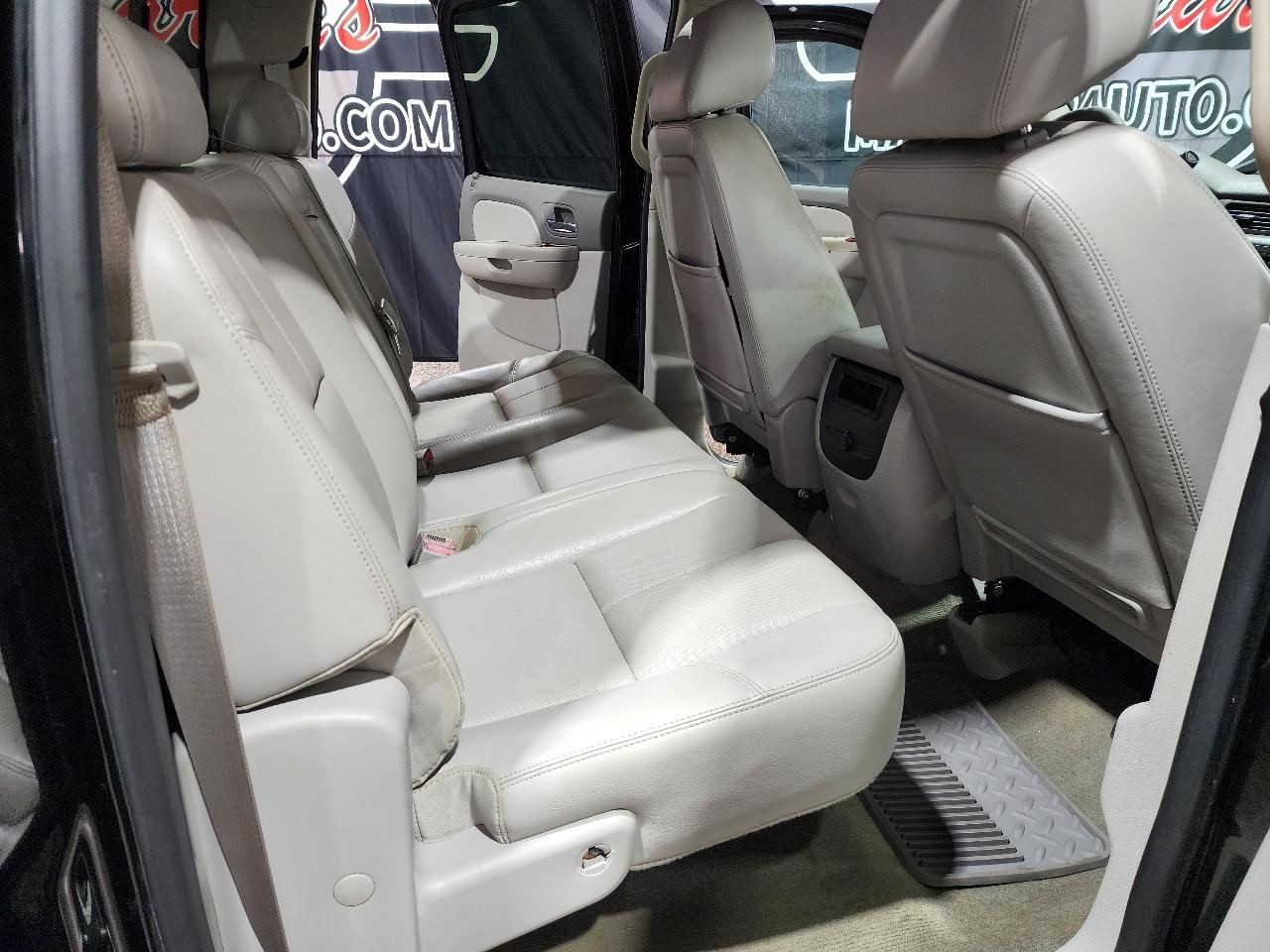 Chevrolet Silverado 3500HD 4WD Crew Cab 167.7" LTZ 2014