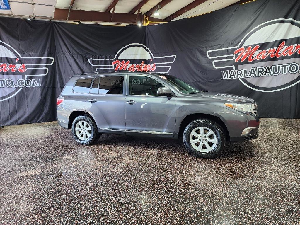 Toyota Highlander FWD 4dr V6 (Natl) 2013