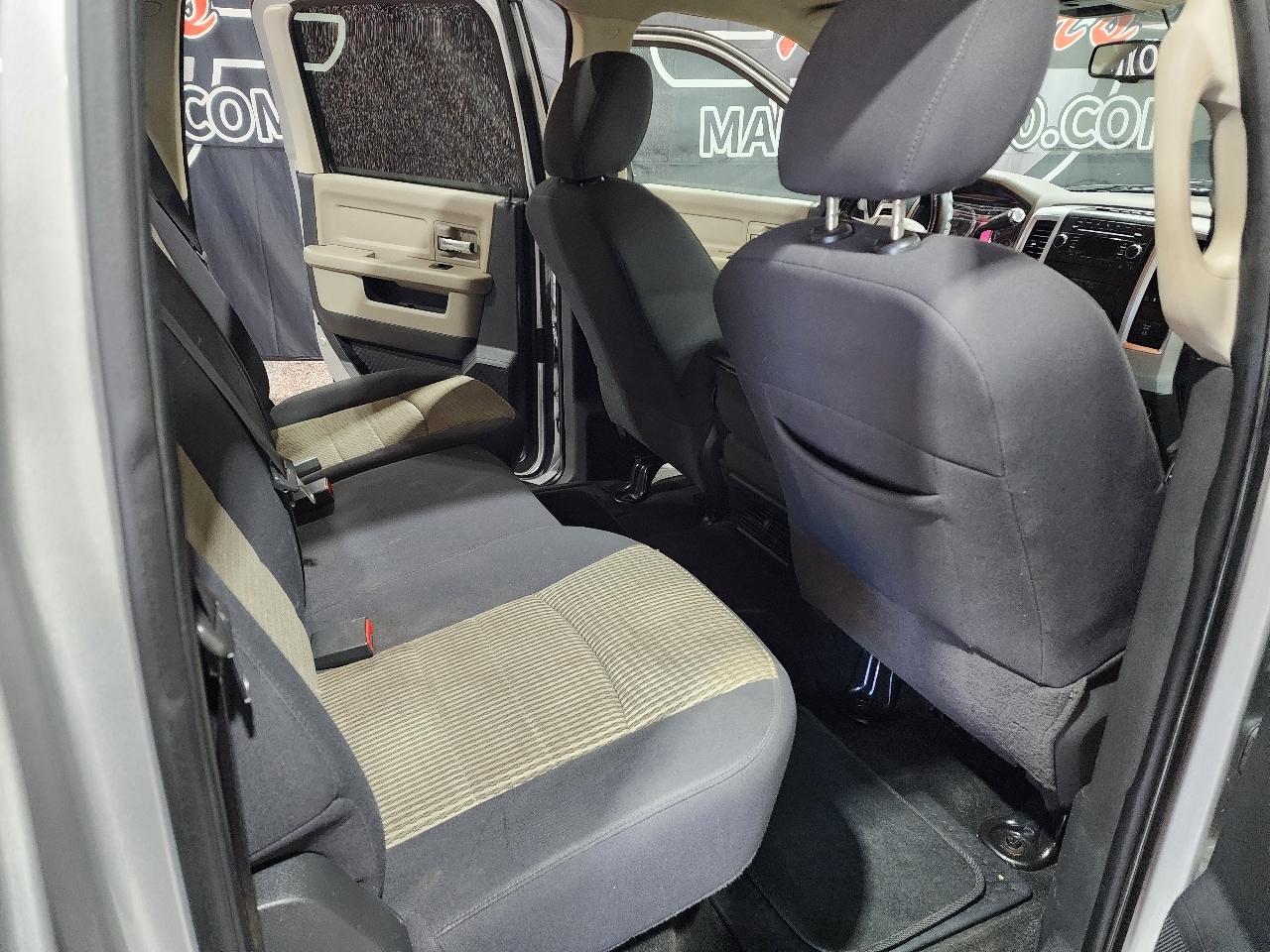 Dodge Ram 3500 4WD Crew Cab 169" SLT 2010