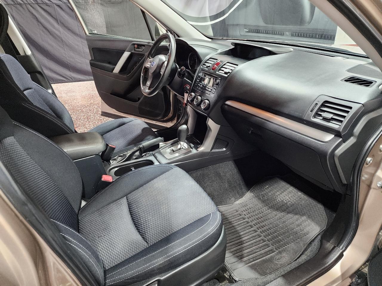 Subaru Forester 4dr CVT 2.5i Premium PZEV 2015