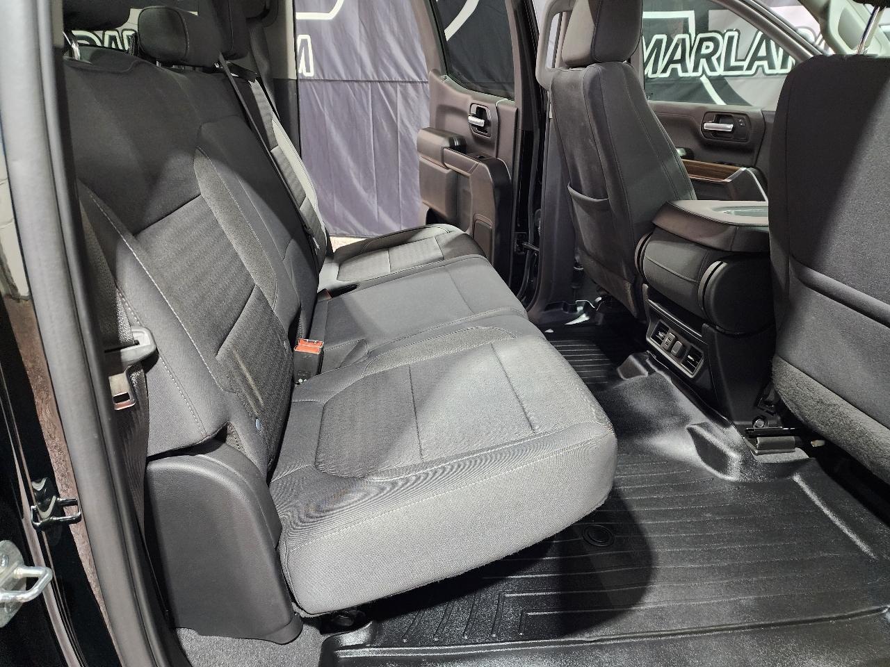 Chevrolet Silverado 1500 4WD Crew Cab 147" LT 2020