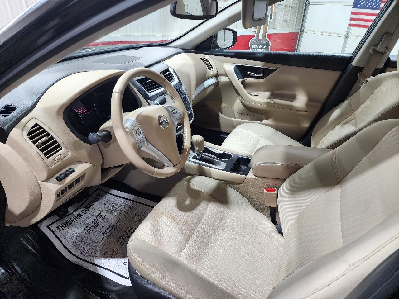 Nissan Altima 4dr Sdn I4 2.5 SV 2016