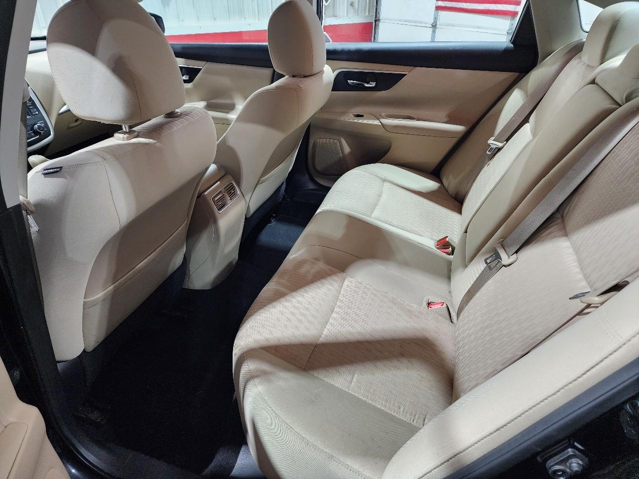 Nissan Altima 4dr Sdn I4 2.5 SV 2016