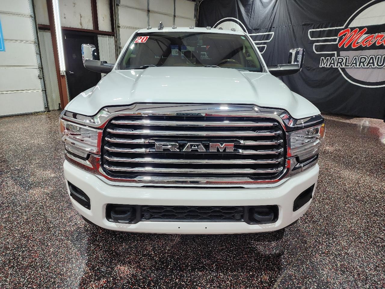 RAM 3500 Longhorn 4x4 Mega Cab 6'4" Box 2020