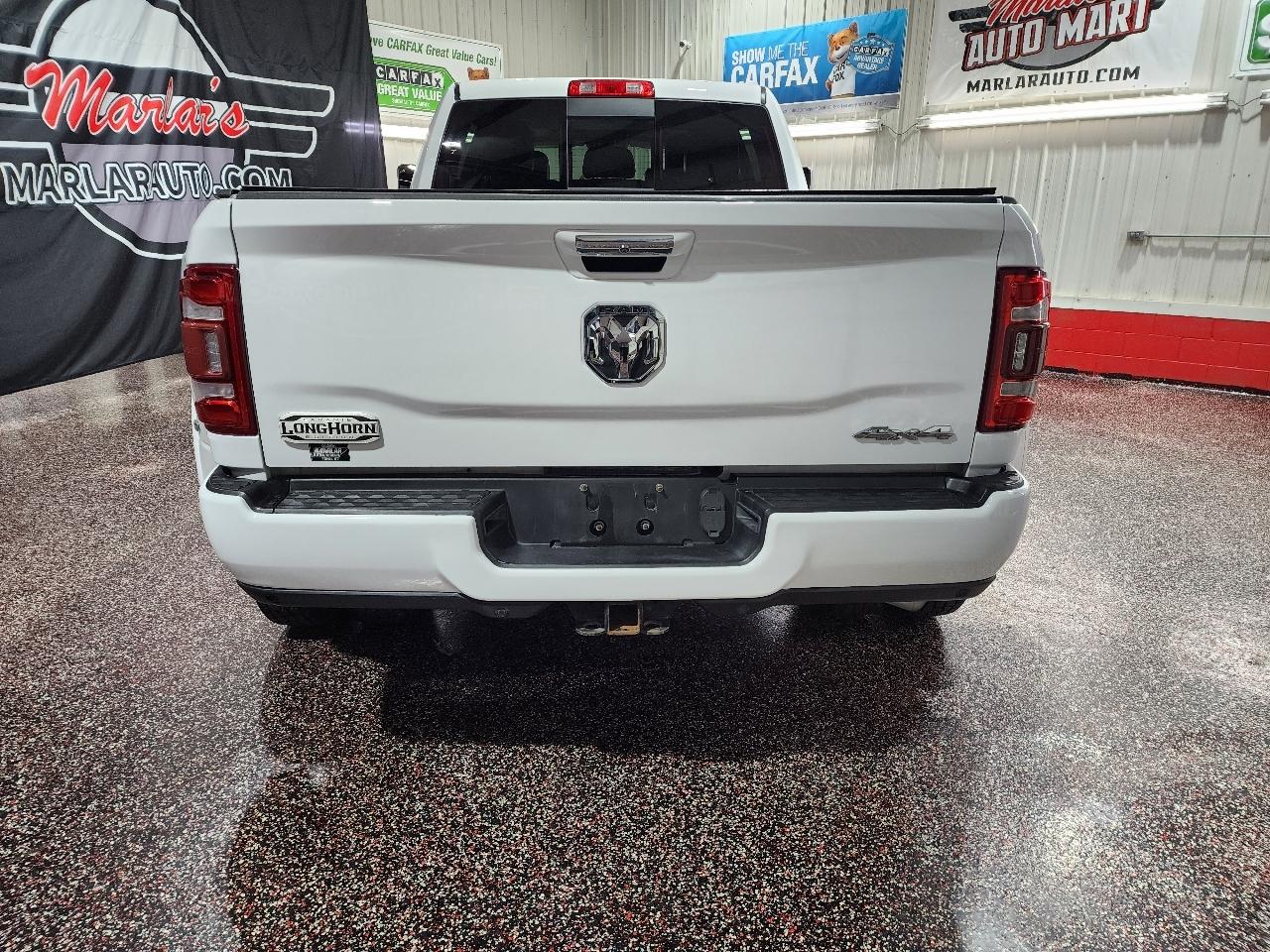 RAM 3500 Longhorn 4x4 Mega Cab 6'4" Box 2020